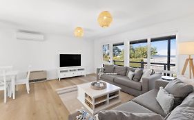 Blue Seas Beach House, 400 Metres To The Beach